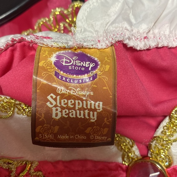 Princess Aurora- Sleeping Beauty - Picture 11 of 12